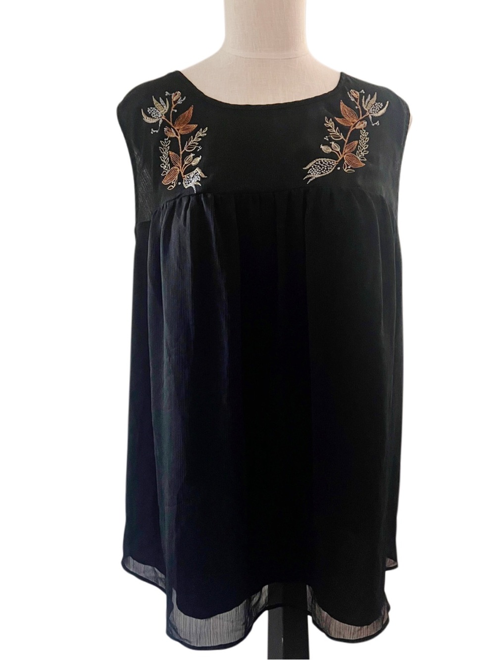 Ava & Viv Black Embroidered Sleeveless Yoke Tunic 3X